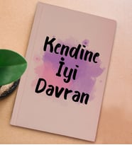 BK Gift Hayat Mottosu Tasarımlı Sert Kapaklı Pudra Pembesi Defter, Arkadaşa Hediye, Yeni İş Hediyesi, Doğum Günü Hediyesi, Anı Defteri (Model 3)