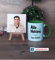 Aile Hekimi Fotoğraflı Dekoratif Taş, Kupa Bardak Beyaz Hediye (Model 14)