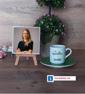 Bankacıya Hediye Fotoğraflı Dekoratif Taş, Ahşap Altlıklı Türk Kahvesi Fincanı Hediye (Model 9)