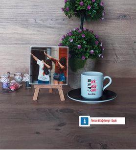 Arkadaşa Hediye Fotoğraflı Dekoratif Taş, Ahşap Altlıklı Türk Kahvesi Fincanı Hediye (Model 7)