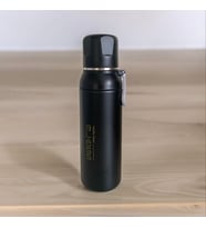 Yüksek Yalıtımlı Paslanmaz Çelik Bardaklı Sıcak/Soğuk 700 ML Termos (Siyah)