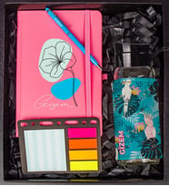 eJOYA Kişiye Özel Defter Kalem Matara Ve Mini Organizer Ofis Kırtasiye Hediye Kutusu 110346 (Pembe)