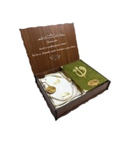 Özel Ahşap Kutusunda Seccadeli Tesbihli Kuran-Yasin Seti (Model 6)