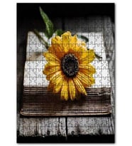 Cakapuzzle Açık Eski Kitap ve Günebakan Çiçeği Puzzle Yapboz MDF (Ahşap) (500 Parça)