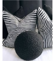 Teddy Top Yastık - Top Kırlent - Top Yastik (Siyah)