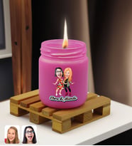 BK Gift Kişiye Özel DTF Anne Kız Karikatürlü Renkli Cam Kavanozda Kokulu Mum-1(13 Renk Seçeneği), Arkadaşa Hediye, Anneye Hediye, Doğum Günü Hediyesi (Pembe)