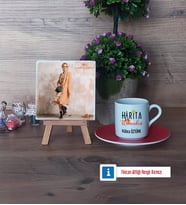 Harita Mühendisi Fotoğraflı Dekoratif Taş, Ahşap Altlıklı Türk Kahvesi Fincanı Hediye (Model 3)