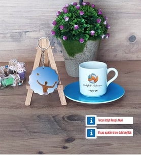 Voleybol Antrenörü Türk Kahvesi Fincanı Ahşap Altlıklı ve Fotoğraflı Ahşap Anahtarlık Hediye (Model 5)