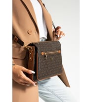 Just Polo Kadın Üç Bölmeli Çapraz Postacı ve Omuz Çantası 29x20cm MDS4013 (KAHVE-TABA)