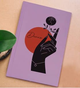 BK Gift Kişiye Özel İsimli Sert Kapaklı Lila Defter, Arkadaşa Hediye, Yeni İş Hediyesi, Anı Defteri, Doğum Günü Hediyesi (Model 3)
