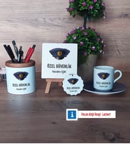 Özel Güvenlik Görevlisi Hediye Seti Dekoratif Taş, Kalemlik, Ahşap Altlıklı Türk Kahvesi Fincanı, Ahşap Anahtarlık Hediye (Model 4)