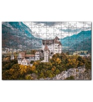 Cakapuzzle Avrupa Kasabasında Korunaklı Kale ve Dağlar Puzzle Yapboz MDF (Ahşap) (1000 Parça)