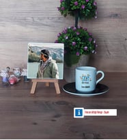 Erkek Sınıf Öğretmenine Hediye Fotoğraflı Dekoratif Taş, Ahşap Altlıklı Türk Kahvesi Fincanı Hediye Öğretmenler Günü Hediyesi (Model 7)