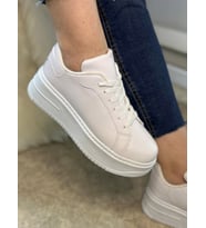 Günlük Kadın Sneaker Bağcıklı Kalın Yüksek Taban Leopar Detay Spor Ayakkabı 065 (Beyaz)
