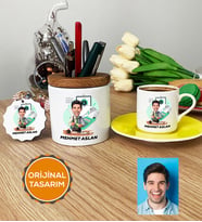 Kişiye Özel Karikatürlü Muhasebeci Hediye Seti Türk Kahvesi Fincanı, Kalemlik, Anahtarlık Erkek Muhasebeciye Hediye (Sarı)