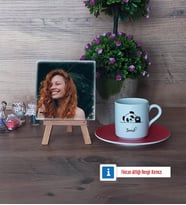 Sevimli Panda Fotoğraflı Dekoratif Taş, Ahşap Altlıklı Türk Kahvesi Fincanı Hediye (Model 3)