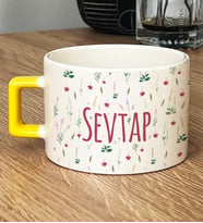Kişiye Özel İsim Yazılı Hediye Lüks Fincan Çiçek Desenli -6- (Sarı)