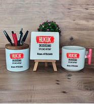  Hukuk Okuduğumu Söylemiş Miydim  Hediye Sepeti Kupa Bardak T Kulplu, Kalemlik ve Dekoratif Taş Hukuk Öğrencisine Hediye (Model 4)