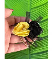 6X5 CM ÇİFT GÜLLÜ ÇİÇEKLİ TAŞLI TASARIM BROŞ YAKA İĞNESİ TÜRBAN İĞNESİ (Sarı)