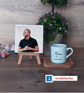 Sınıf Öğretmeni Fotoğraflı Dekoratif Taş, Ahşap Altlıklı Türk Kahvesi Fincanı Hediye Öğretmenler Günü Hediyesi (Model 1)