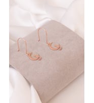 925 AYAR SALLANTILI KEDİLİ HİLAL KÜPE (Rose)