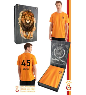 Galatasaray Orijinal Lisanslı Match Day Kişiye Özel T-Shirt Hediyelik Ahşap Kutulu (Sarı)