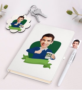 BK Gift Kişiye Özel Erkek En İyi Öğretmen Karikatürlü Siyah Defter Kalem Ve Anahtarlık Hediye Seti-1 (Model 2)