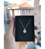 925 Ayar Gümüş Rose Kaplama Zirkon Taşlı Damla Minimal Kolye (Beyaz)