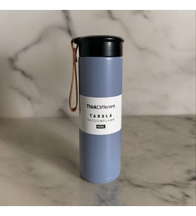 MODERN ÇİFT VAKUM YALITIMLI YANDAN DERİ TUTACAKLI SICAK/SOĞUK 450 ML GÜNLÜK, HEDİYELİK TERMOS. (Lila)