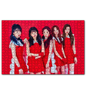 Cakapuzzle Black Pink Kore Pop Hizmetçi Üniformalı  Puzzle Yapboz MDF (Ahşap) (255 Parça)
