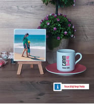 Yengeye Hediye Fotoğraflı Dekoratif Taş, Ahşap Altlıklı Türk Kahvesi Fincanı Hediye (Model 6)