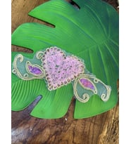 29X11 CM PUL PAYETLİ GÜPÜR KABARTMA KALPLİ APLİKE ARMA YAMA (Pembe)
