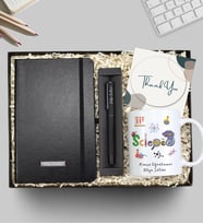 Kişiye Özel Tasarım Kupa & Defter & Mat Roller Kalem Öğretmenler Günü Hediye Seti (Model 6)
