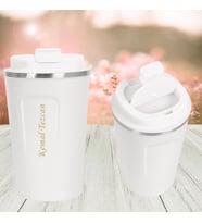 HEDİYESİ BİZDEN KİŞİYE ÖZEL İSİM BASKILI PASLANMAZ ÇELİK KAYDIRMAZ TABANLI TERMOS MUG 380 ML (Beyaz)