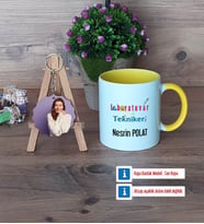 Laboratuvar Teknikeri Kupa Bardak Beyaz ve Fotoğraflı Ahşap Anahtarlık Hediye (Model 7)
