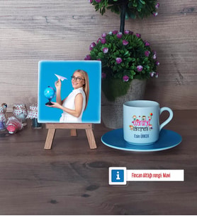 Coğrafya Öğretmeni Fotoğraflı Dekoratif Taş, Ahşap Altlıklı Türk Kahvesi Fincanı Hediye (Model 5)