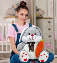 80 cm Elinde Havuç Tutan Tavşan (Gri)