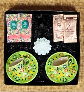 El Yapımı Çini Desenli Fincan Seti & Mehmet Efendi Kahve & Eyüp Sabri Tuncer Mendil & Lotus Mum (F.Yeşil)