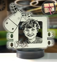 Çocuklara Özel Fotoğraflı Geyik 3D Modelli Gece Lambası Hediyesi (Beyaz)