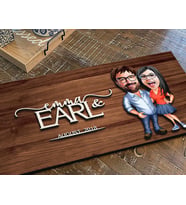 BK Gift Kişiye Özel Sevgililer Karikatürlü Kabartma Figürlü Ahşap Tablo, Duvar Dekoru, Arkadaşa Hediye, Özel Tasarım Ev Hediyesi-105 (Ceviz)