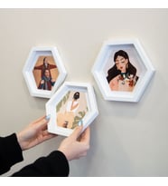 Yapışkanlı Sök Tak Orta Altıgen Fotoğraf Çerçevesi - 3'lü Paket (Beyaz)