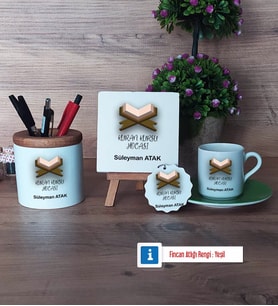 Kuran Kursu Hocası Hediye Seti Dekoratif Taş, Kalemlik, Ahşap Altlıklı Türk Kahvesi Fincanı, Ahşap Anahtarlık Hediye (Model 9)