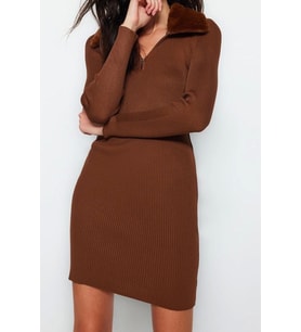 Moda Stil Slim Polo Yaka Mini Boy Triko Suni Kürk Detaylı Elbise (Kahverengi)