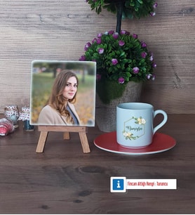 Doğum Günü Hediyesi Fotoğraflı Dekoratif Taş, Ahşap Altlıklı Türk Kahvesi Fincanı Hediye (Model 8)
