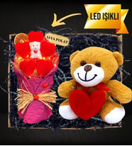 İsimli Led Işıklı Ayıcıklı Kalp Buketi & Kalpli Peluş Ayıcık (Fuşya)
