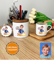 Kişiye Özel Karikatürlü Erkek Çocuğa Hediye Hediye Seti Türk Kahvesi Fincanı, Kalemlik, Anahtarlık Erkek Çocuk Hediyeleri (Ahşap)