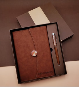 Yeni İş Hediyesi Kişiye Özel İsimli Siyah Deri Defter & Siyah Metal Kalem - Ajanda Defter Kalem Seti - Defter (Kahverengi)