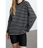 Tarz Oversize Bisiklet Yaka Düşük Kol Uzun Çizgili Geniş Kesim İnce Örme Sweatshirt (Siyah)