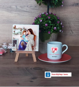 Anneler Günü Hediyesi Fotoğraflı Dekoratif Taş, Ahşap Altlıklı Türk Kahvesi Fincanı Hediye (Model 8)