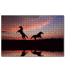 Cakapuzzle Günbatımında Kızıl Gökler ve Bir Çift At  Puzzle Yapboz MDF (Ahşap) (500 Parça)